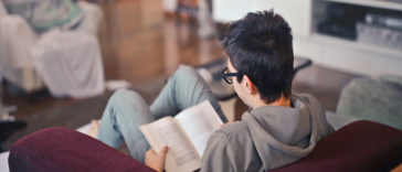 Qual é a resposta correta para esse puzzle de matemática?