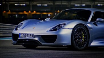 O incrível Porsche 918!